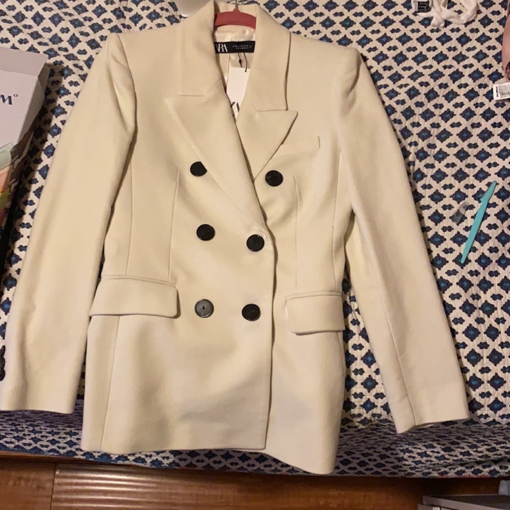 Zara Velvet Double Breasted Blazer - Picture 2 of 5